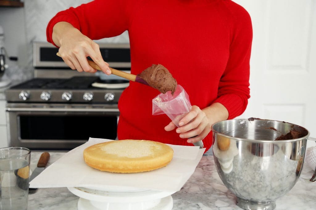 Baking 101 How To Frost A Cake