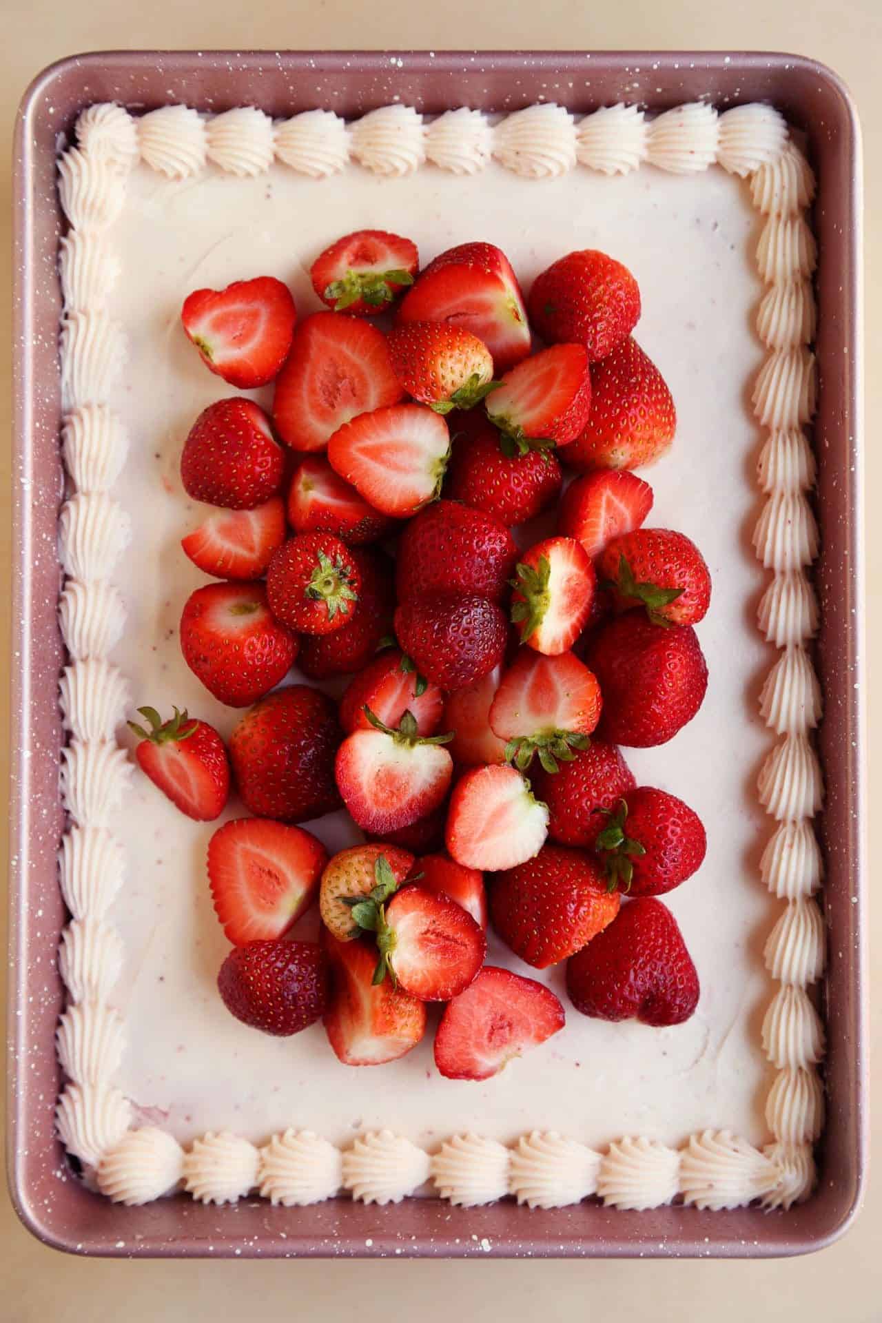 Strawberries-and-Cream Sheet Cake Recipe