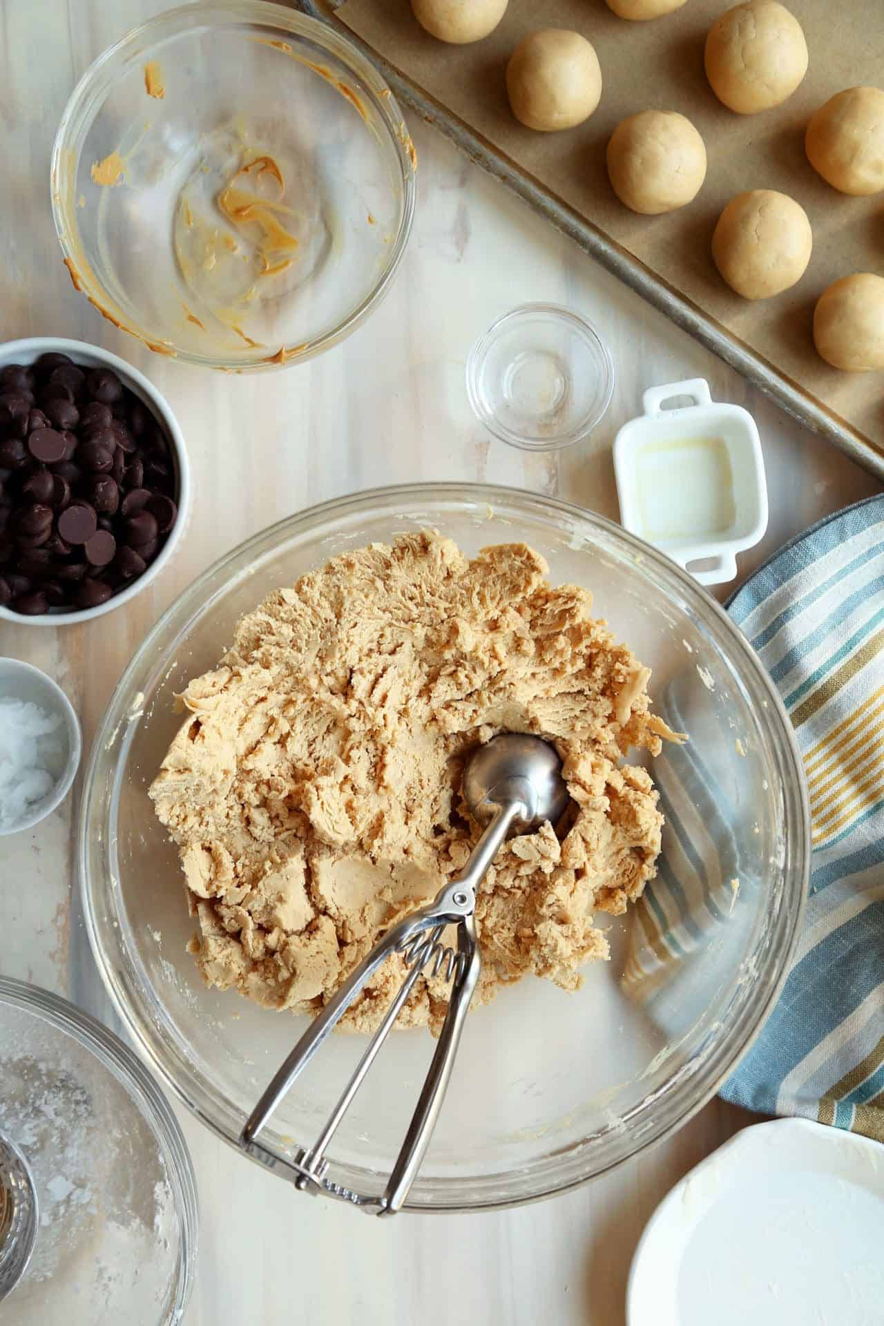 Healthy Peanut Butter Balls - Clean Plate Mama Desserts