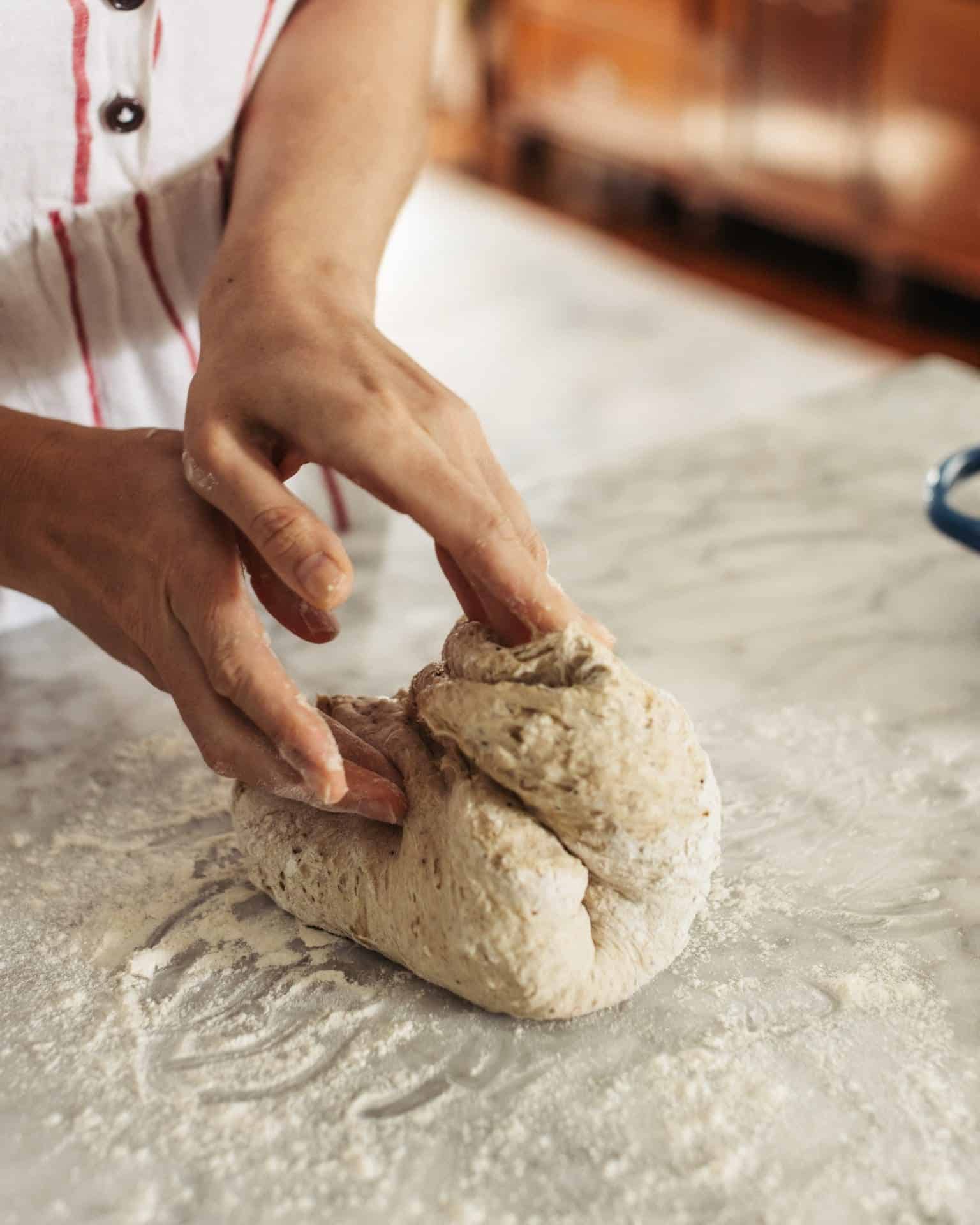 Baker Dough Scales with Scoop