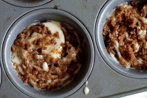 Cinnamon Bun Pull-Apart Cake Pan - Baking Bites