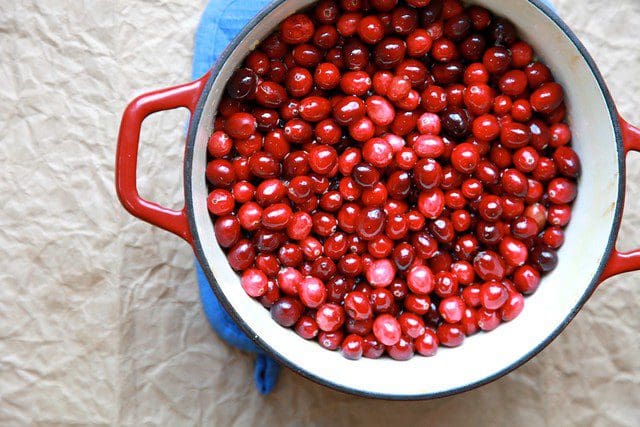 Why I'll Always Prefer Canned Cranberry Sauce Over Homemade Recipes