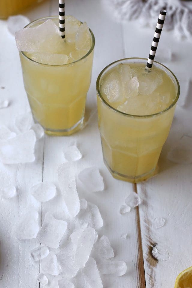 Winter Lemonade with ginger and cloves