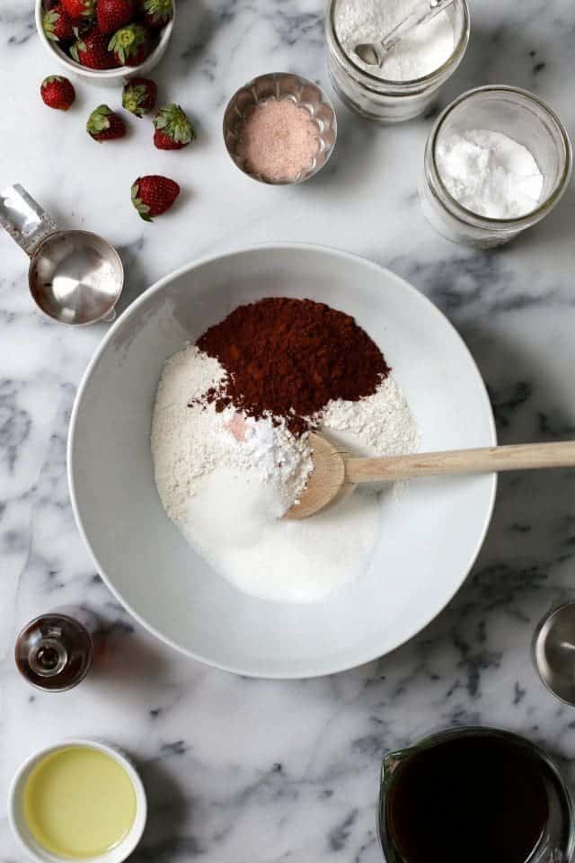 Strawberry Cookies and Cream Cake