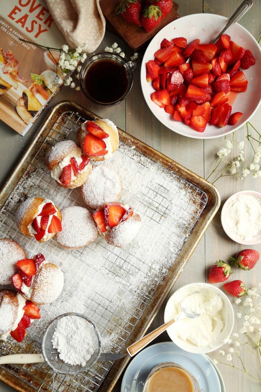 Who doesnt love a summer pie? This strawberry slicer from @ make