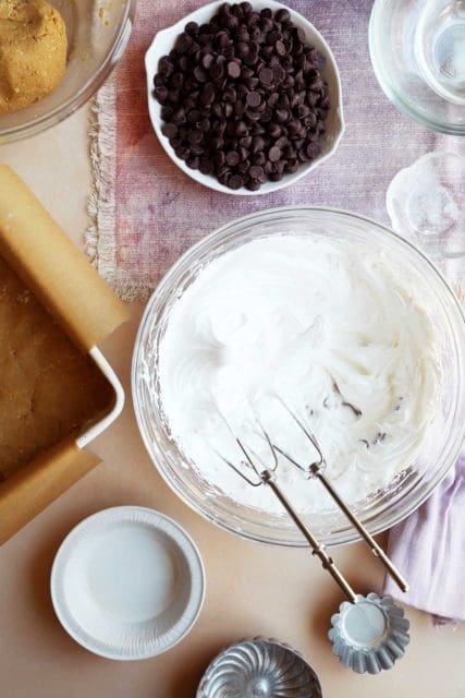 Homemade marshmallow cream for moon pie recipe.