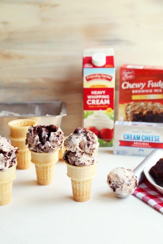 double scoops of no-churn ice cream on cones