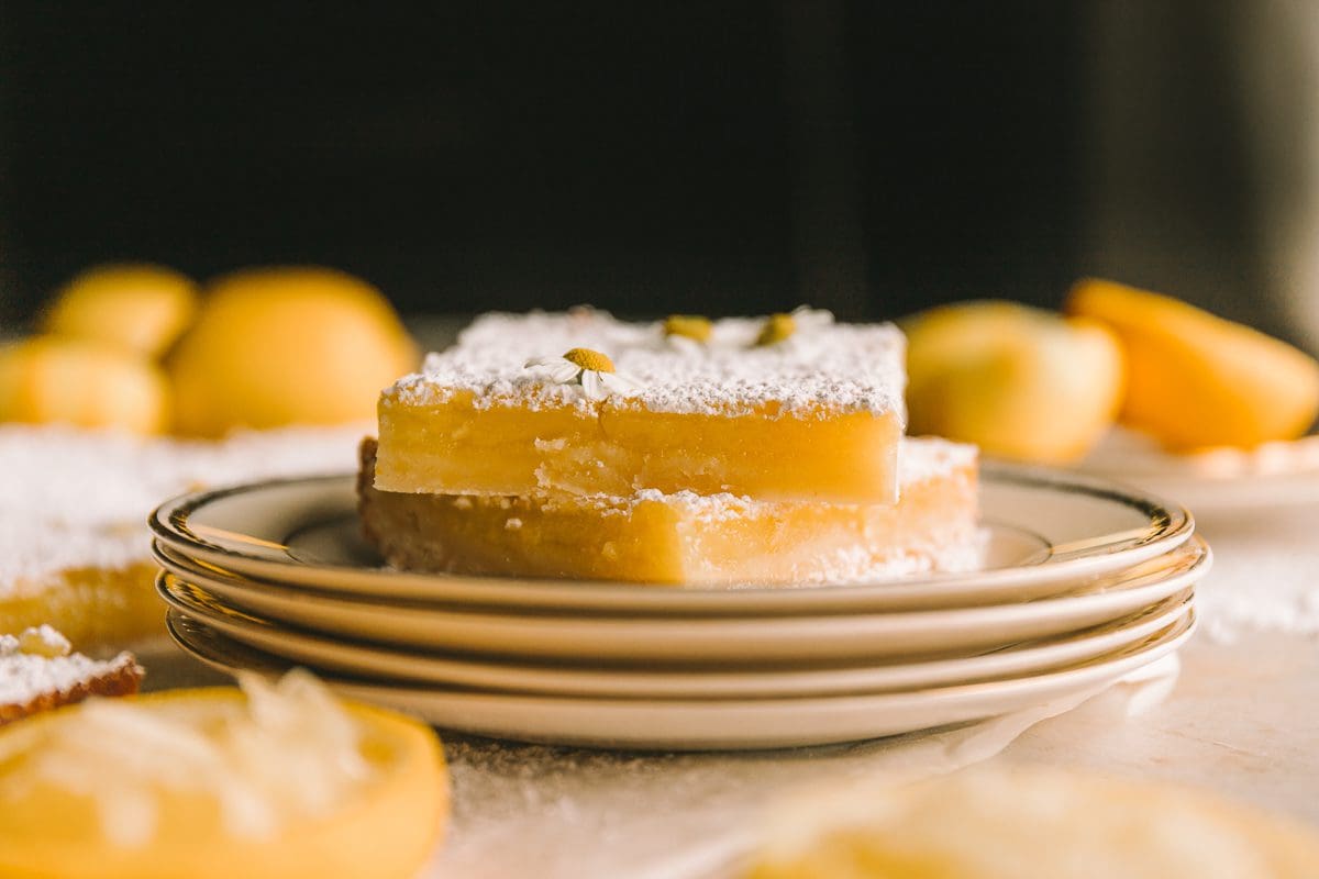 Slow Cooker Lemon Bars - The Midnight Baker